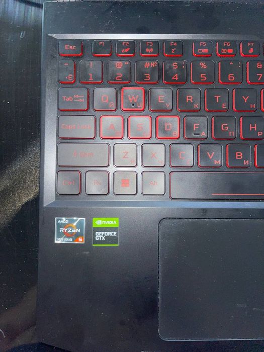 Новый ноутбук продаем