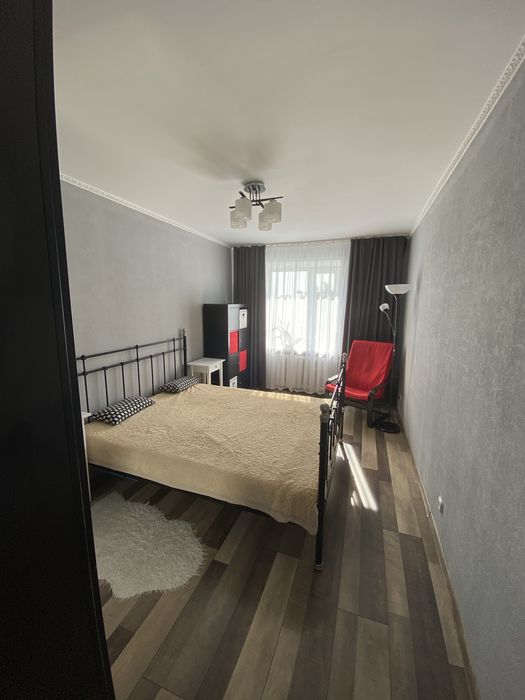 Продам 3-ком квартиру Островского 147
