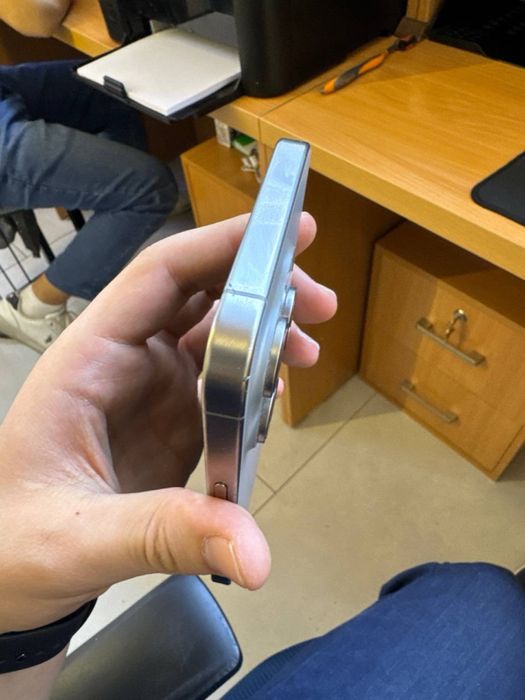 15 pro max 256 86% karpka bor