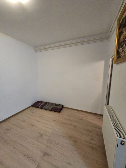 Garsoniera de inchiriat Rahova Amurgului