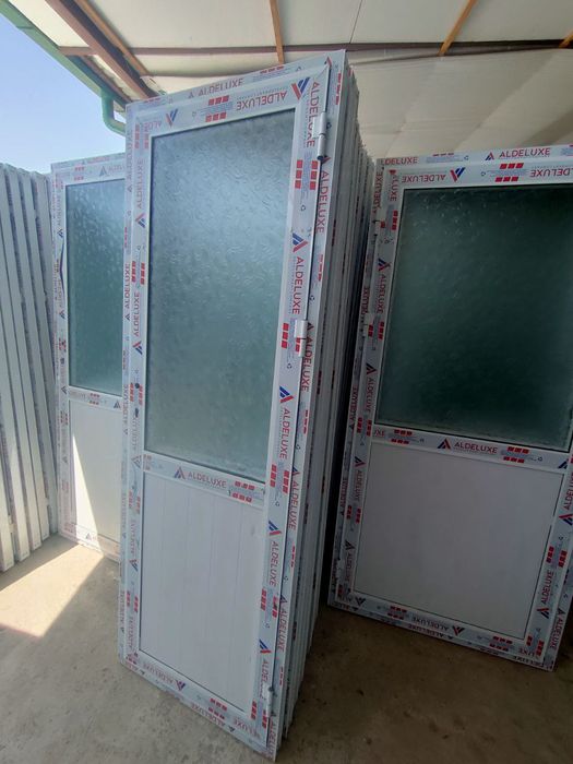 Двери Алиминивые готовые разные варианты разные размеры есть