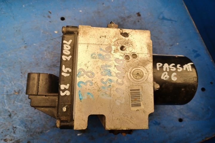 Pompa ABS 3C0614109AF 16705912 16705712N Volkswagen VW Passat B6 [200