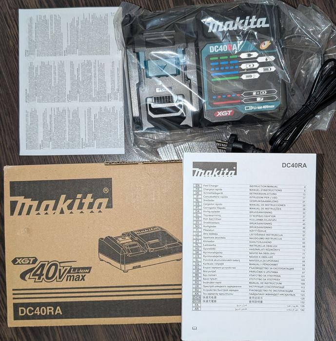 Зарядка Makita XGT DC40RA 40v