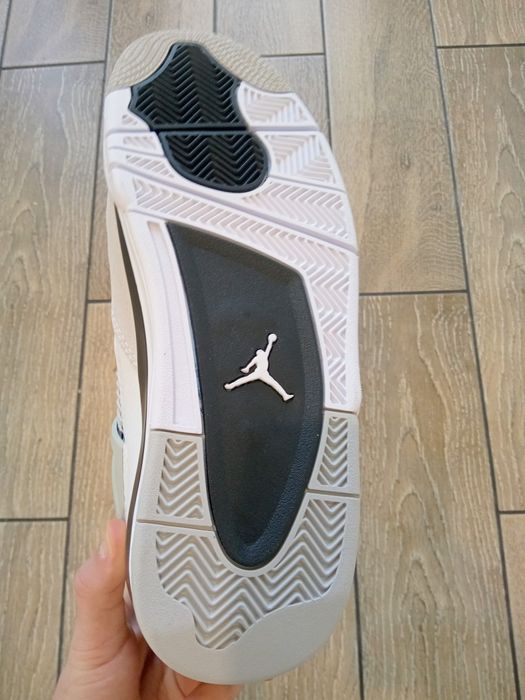 Air Jordan 4 "Military Black" mărimea 43