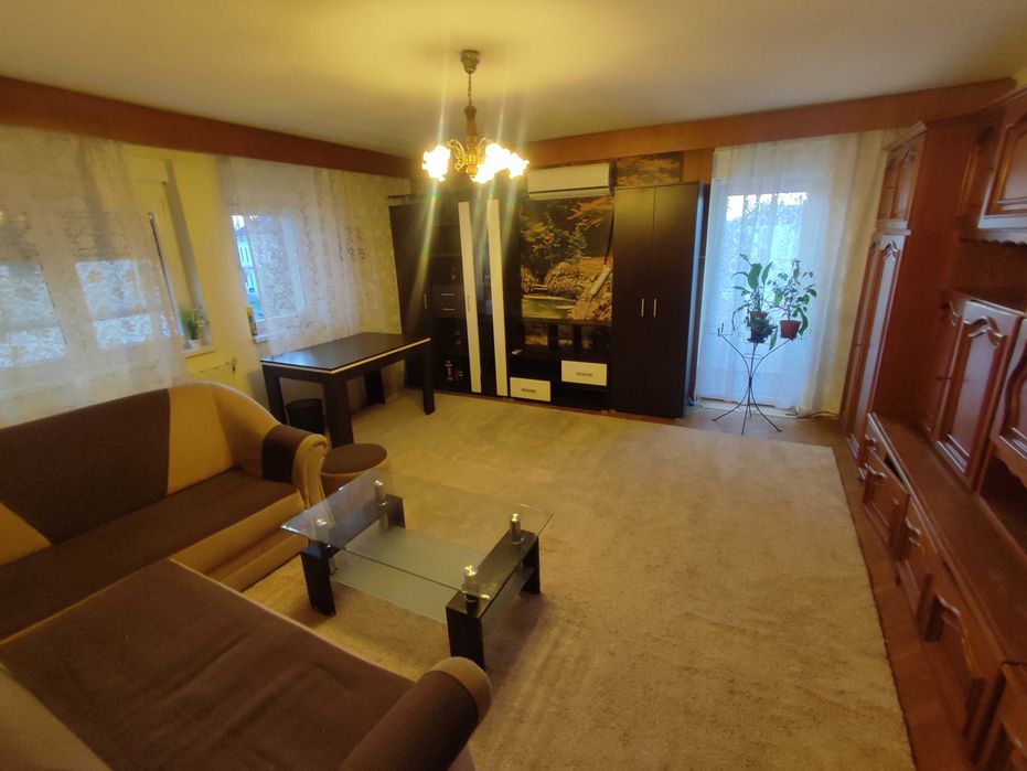 Dau in chirie apartament 4 camere ultracentral