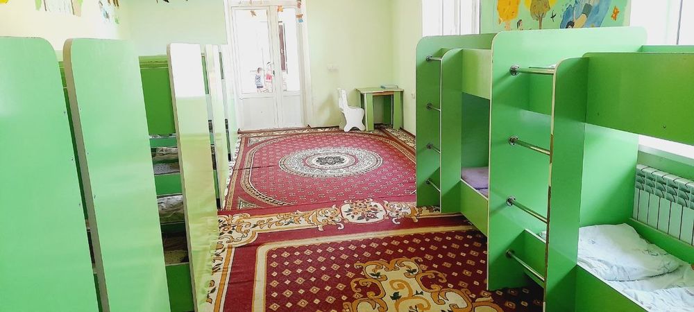 2 qavatli divanchalar. 11 dona. Bog'chalar uchun. Ishlatilgan. Yaxshi