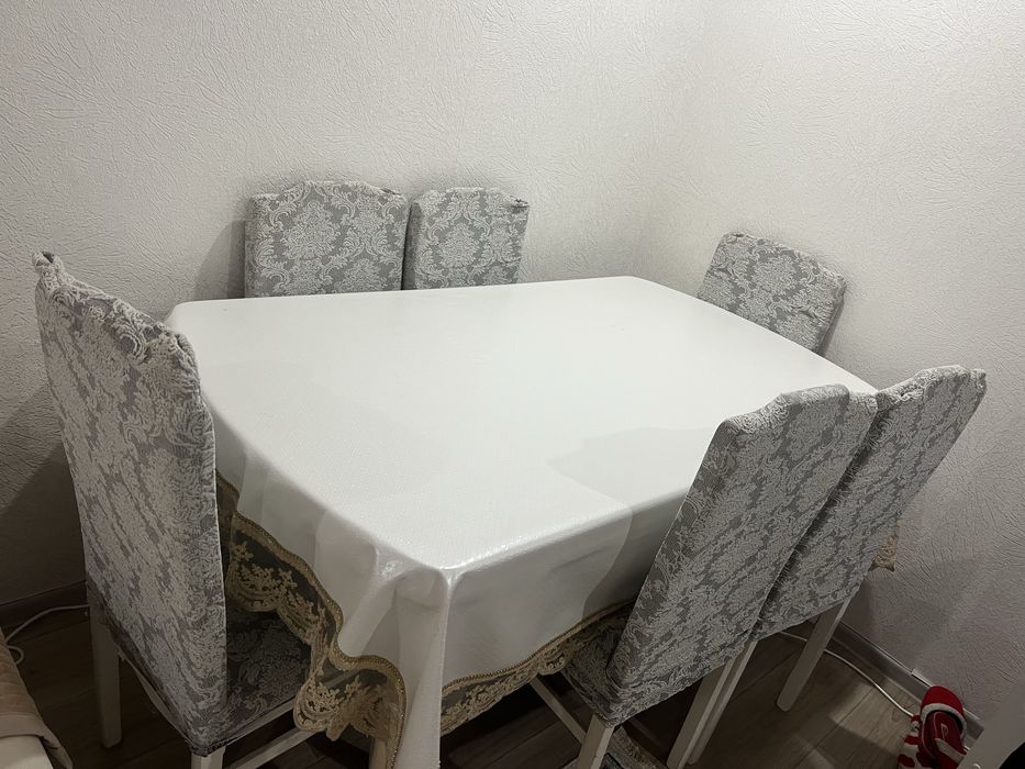 Продам стол со стульями