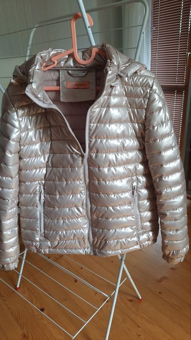 Дамско преходно яке