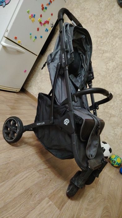 Детская коляска, почти новая