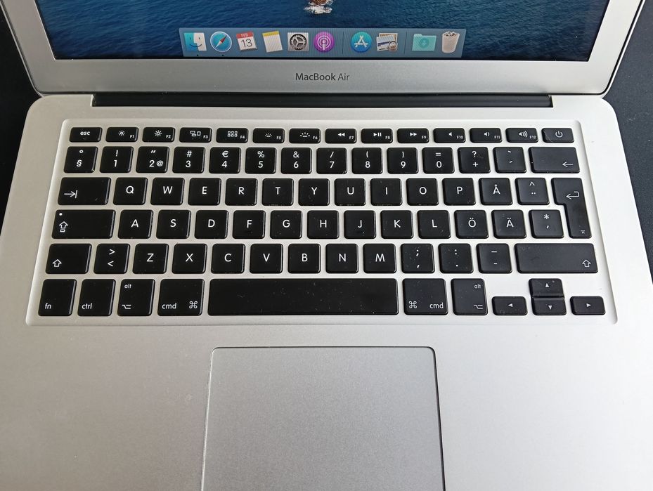 Laptop Apple Macbook Air 2012