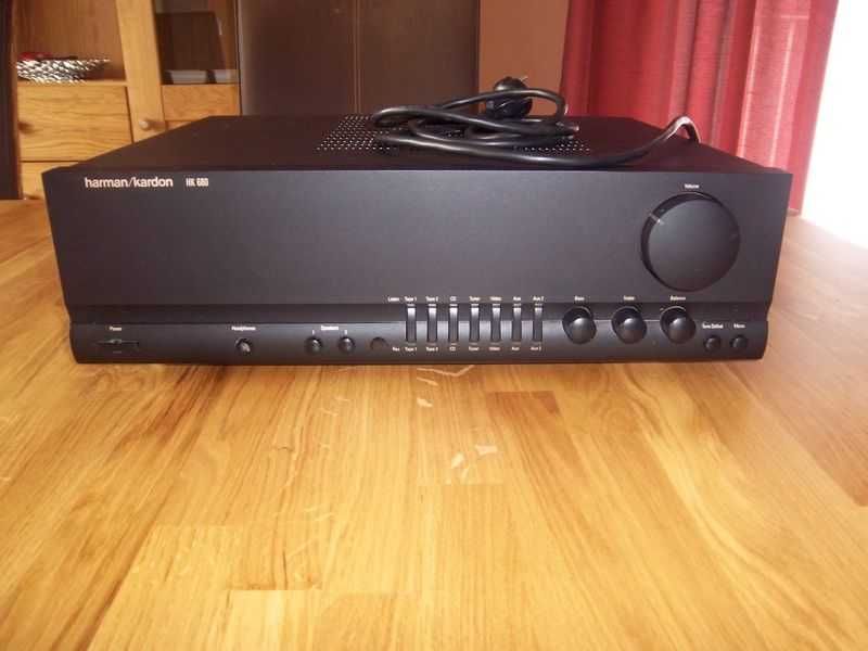 Harman Kardon hk680