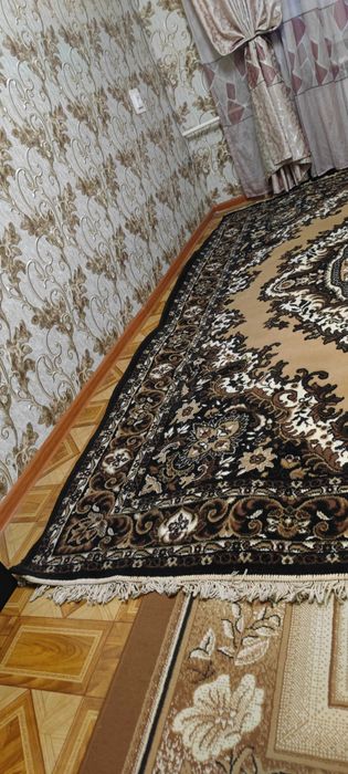 Продается ковер б/у в отличном состоянии