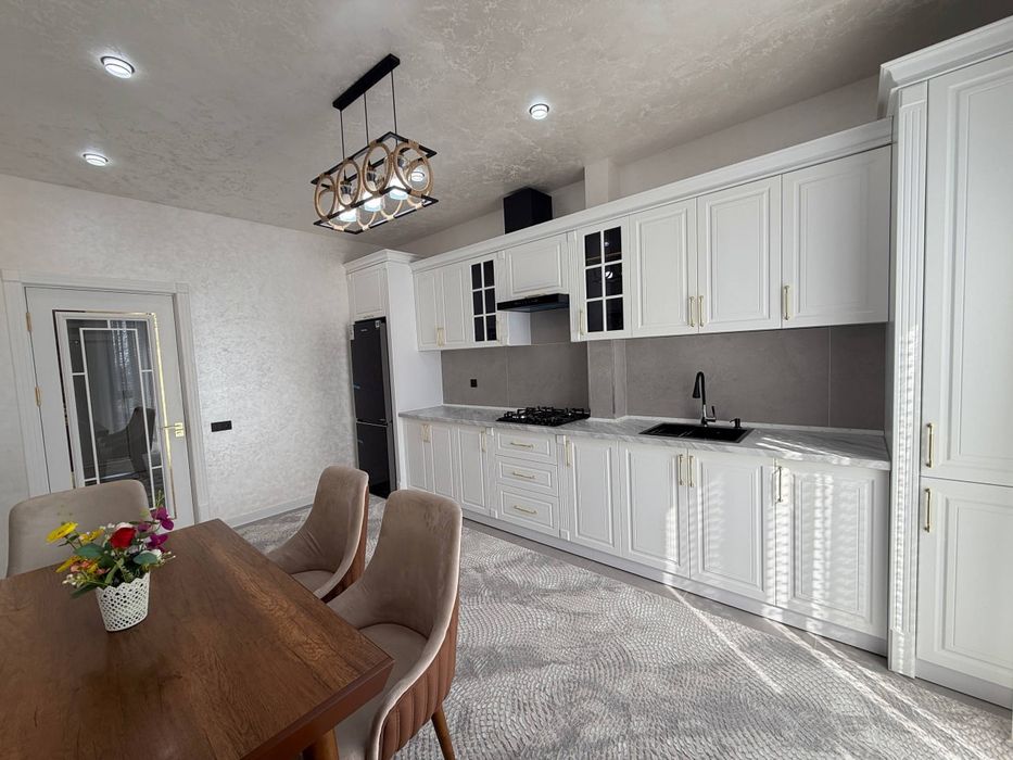 Продаётся 3х комнатная квартира по адресу Согдиана