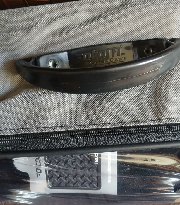 Huse Auto universale, Noi