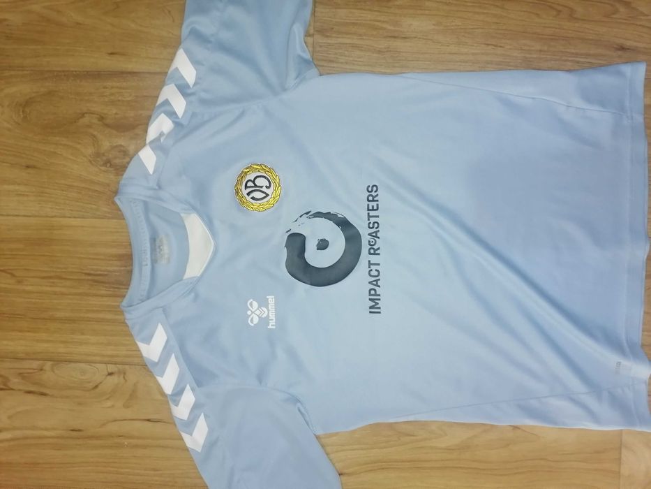 Футболни тениски