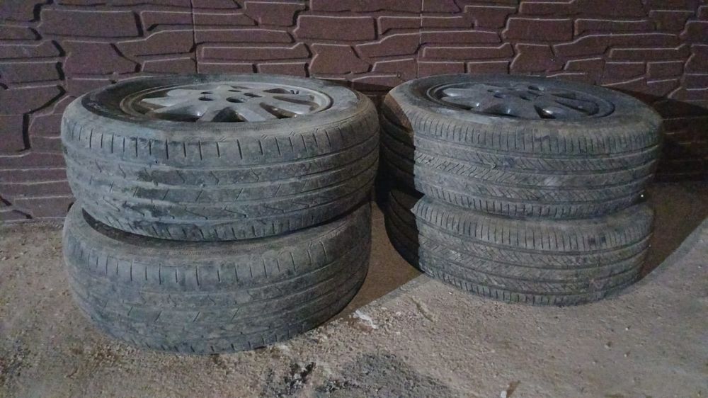 Летние шины в комплекте с дисками на R15