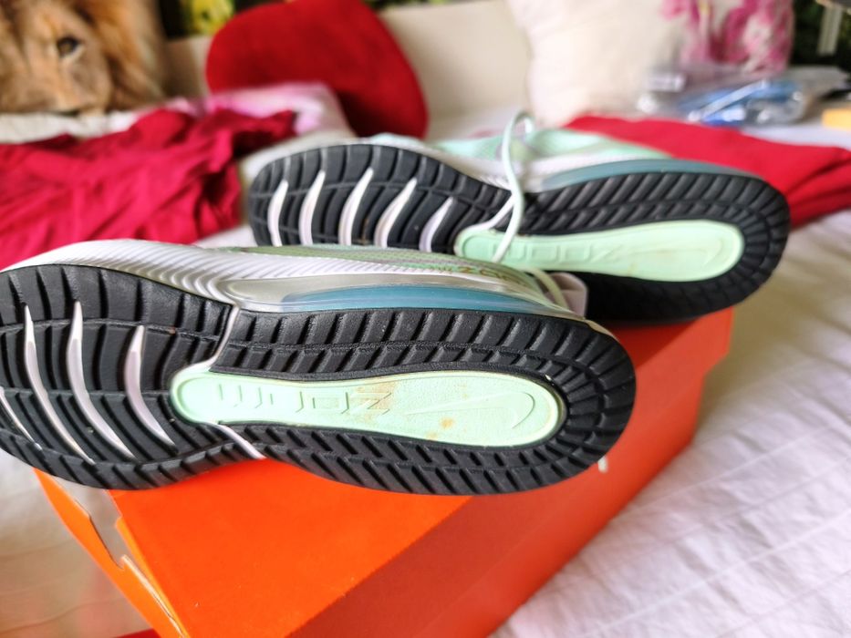 Маратонки 37,5/38