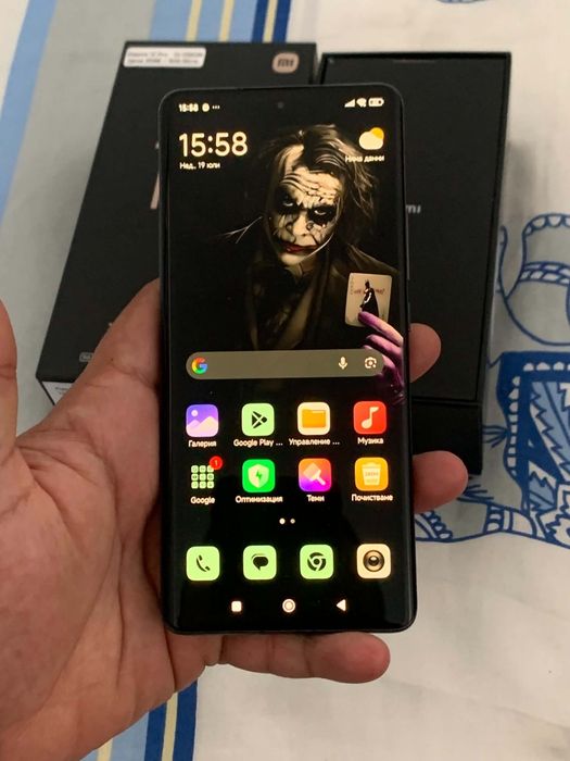 Xiaomi 12 pro 256 на 16 рам