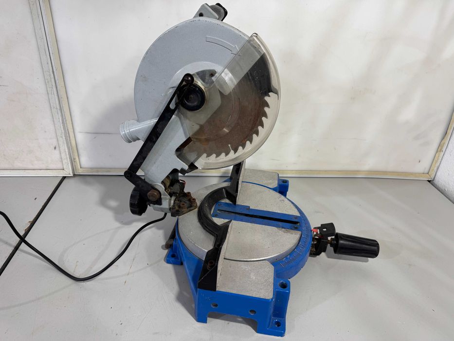 Циркуляр пендула - Nutool  1400W / 250mm