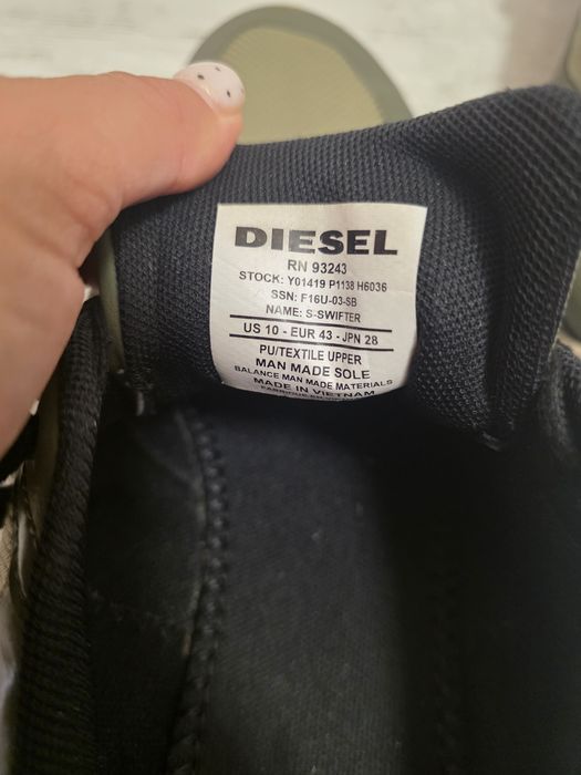 Маратонки Diesel номер 43