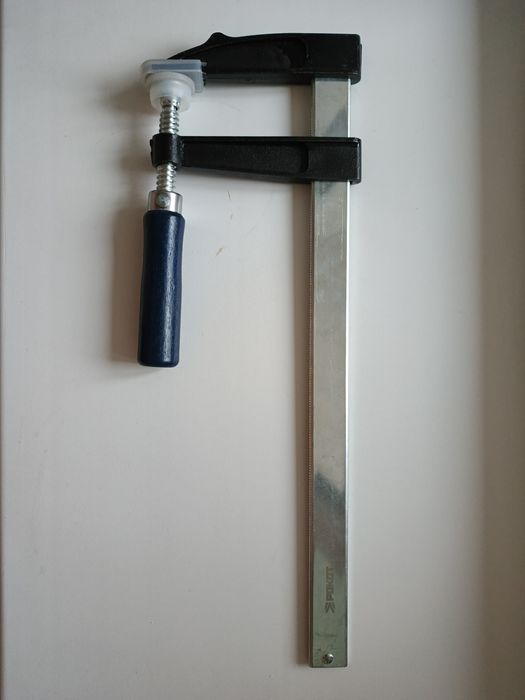 Продаётся струбцина 80×300 мм