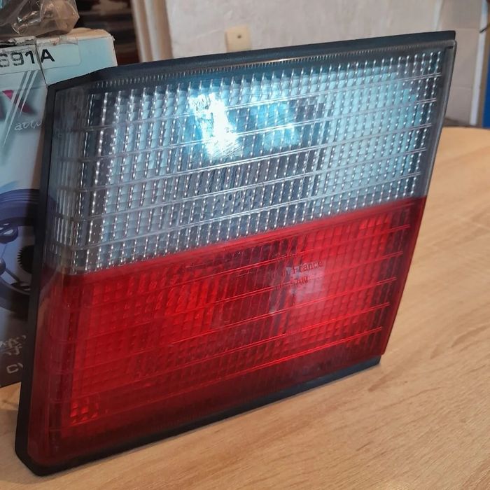 Фонарь седан Nissan primera p 11