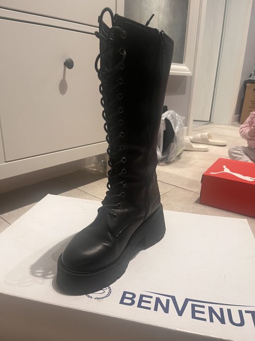 Cizme dama inalte cu putin toc