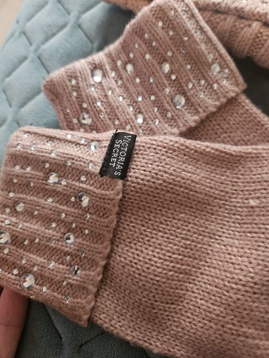 Set căciulă și manusi