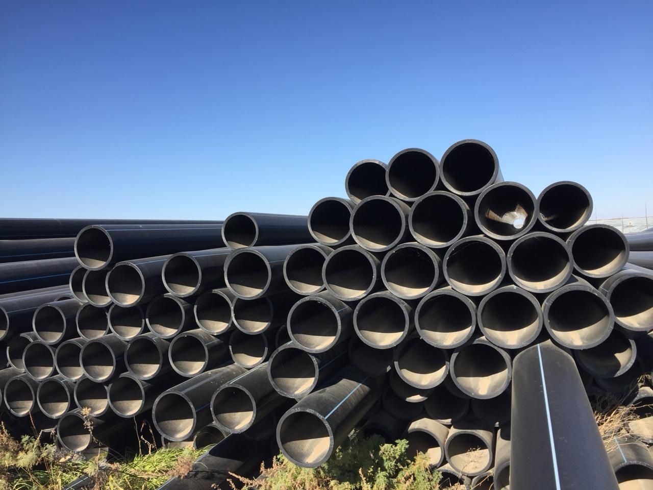Трубы полиэтиленовые для воды, газа, под кабель(негорючие,технические ...