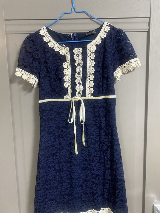 Продам платья все 42 размер