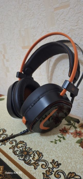 Продаю наушники игровые moradi v10