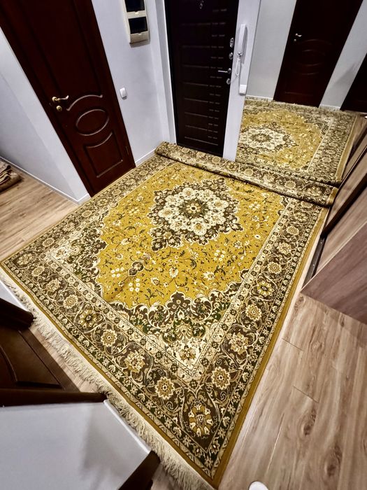 Продам фирменные красмвые ковры, шерсть, БУ