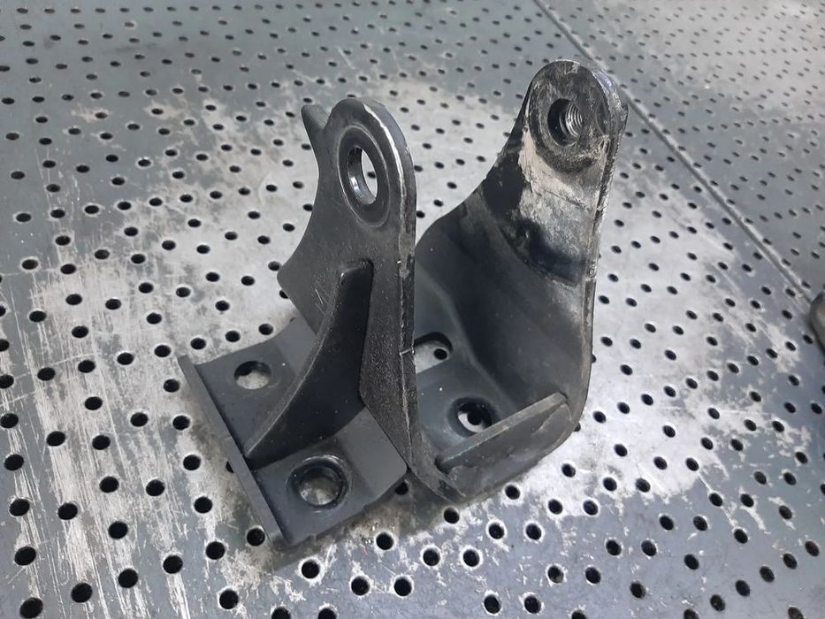 suport cutie viteze dreapta toyota rav 4 1ad 2.0 d euro 5