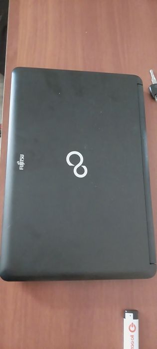 Ноутбук+принтер рабочий,неубиваемый пахарь