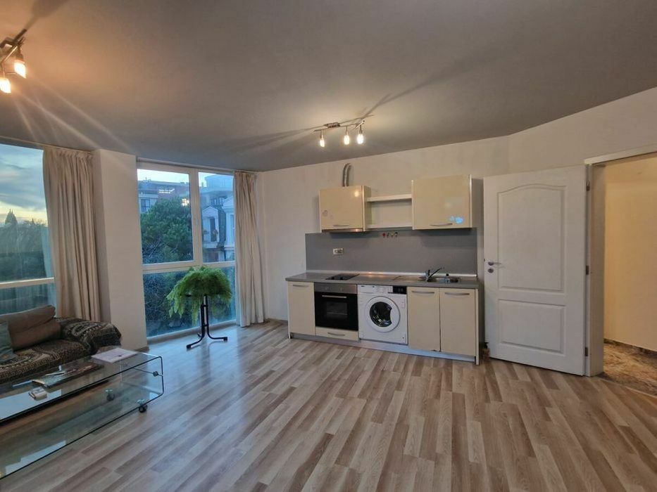 Продава се Двустаен апартамент в Варна, м-т Траката - 70 кв.м за 1268 €/кв.м - Снимка #5