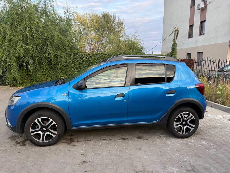 Dacia Sandero Stepway 0.9 TCe 90 CP Easy-R | Automat | 53.600 km | Navi | Cameră | Climatizare