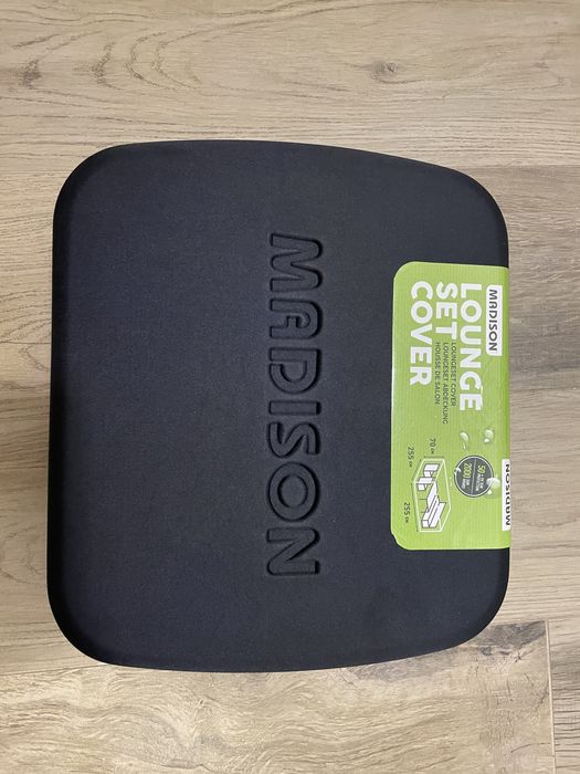 Huse mobilier exterior