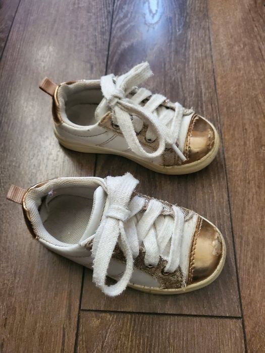 Детски сандали Nike,обувки пантофи и ботуши 20 и 21 номер Primark