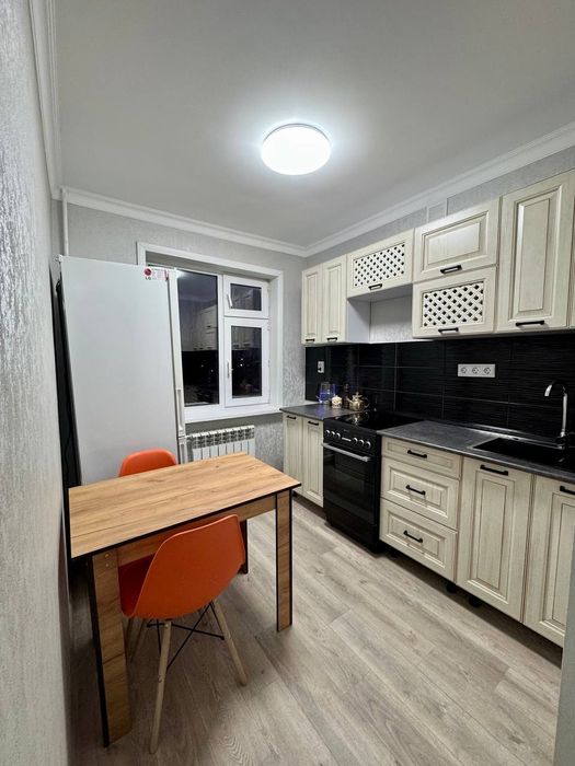 Продам двух комнатную квартиру