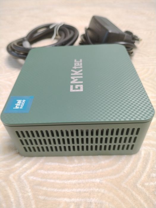 Vând GMK TEC  Nuc box G3 plus.. Nou