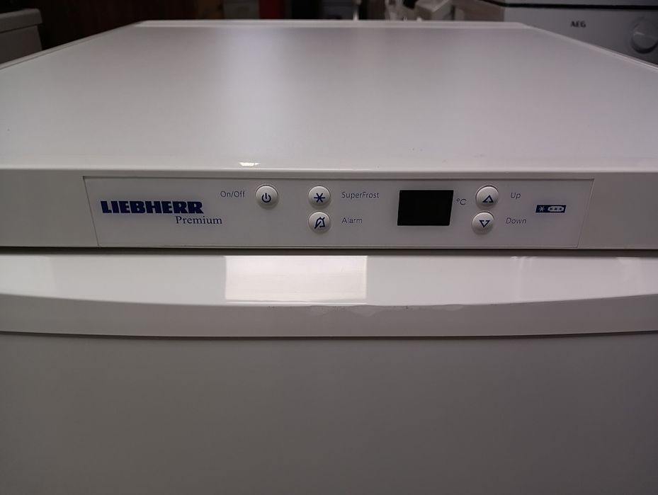 Малък фризер  с 4 чекмеджета Liebherr 24 месеца гаранция!