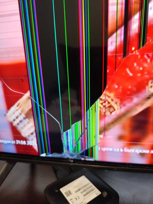 Телевизор SAMSUNG AU7100 43" за части