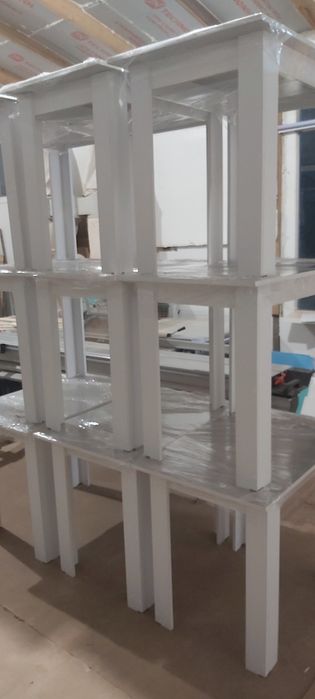 Продам кухонный стол