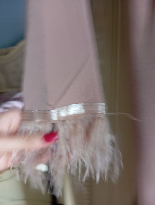 Платье женское  Уступлю