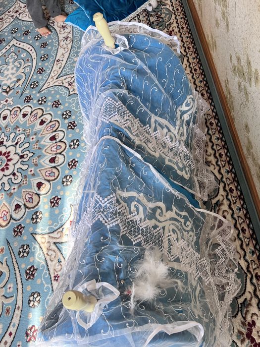 Жаңа бесік сатылады.