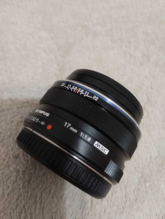 Obiectiv Olympus 17mm f1.8