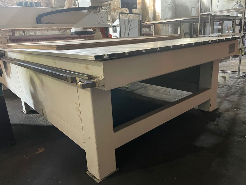 Фрезерный станок с чпу. СРОЧНО!