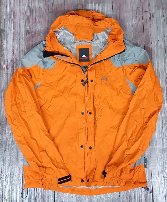 Яркий дождевик от McKinley. Австрия. Недорого