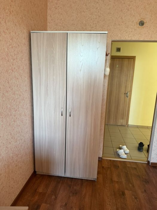Шкаф мебель диваны