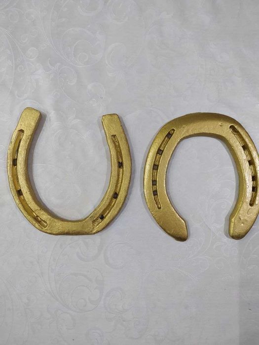 Подкова на счастье. Тaqa. Тақа. Оберег. Успейте занести счастье в дом.